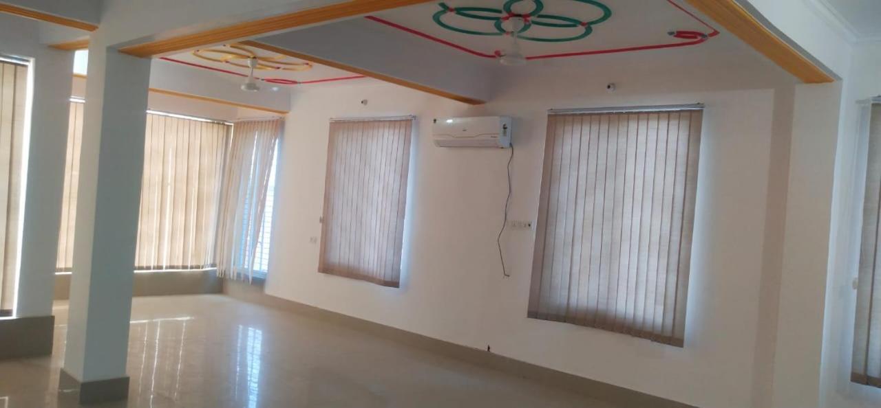 Hotel Vishal Buxar Exterior photo