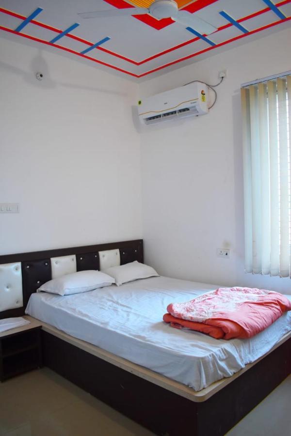 Hotel Vishal Buxar Exterior photo