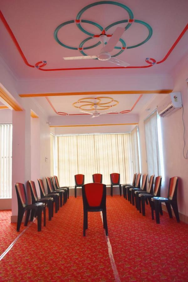 Hotel Vishal Buxar Exterior photo